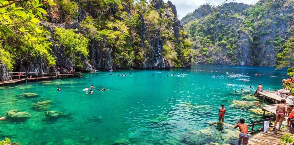 Kayangan lake