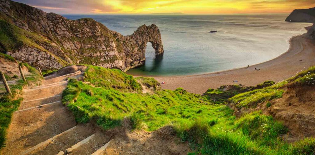 This is the natural limestone arch of Durdle Door, located on the Jurassic Coast in Dorset, England.